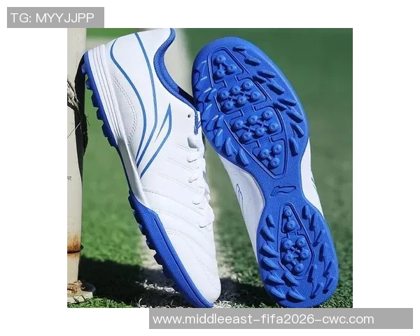 足球鞋与跑步鞋的区别与选择指南助你找到最适合的运动鞋